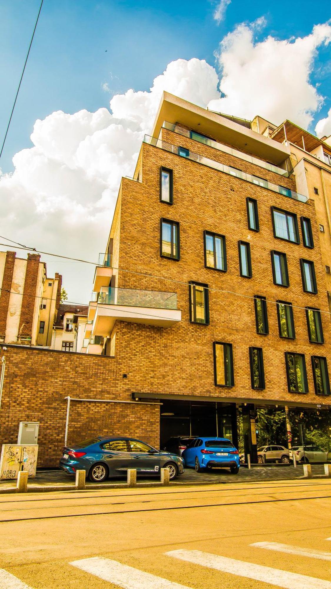 Central Carol Aparthotel 2 Букурещ Екстериор снимка