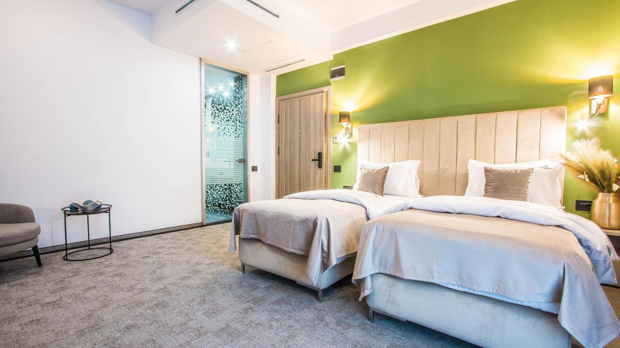 Central Carol Aparthotel 2 Букурещ Екстериор снимка