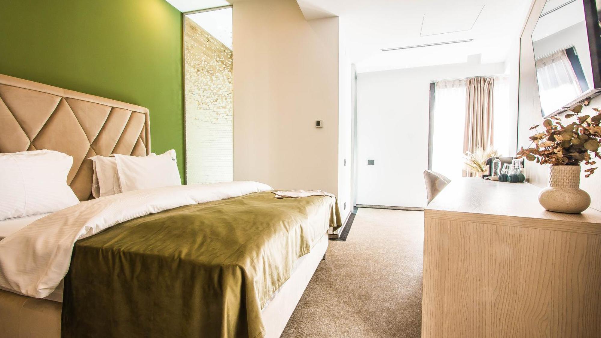 Central Carol Aparthotel 2 Букурещ Екстериор снимка
