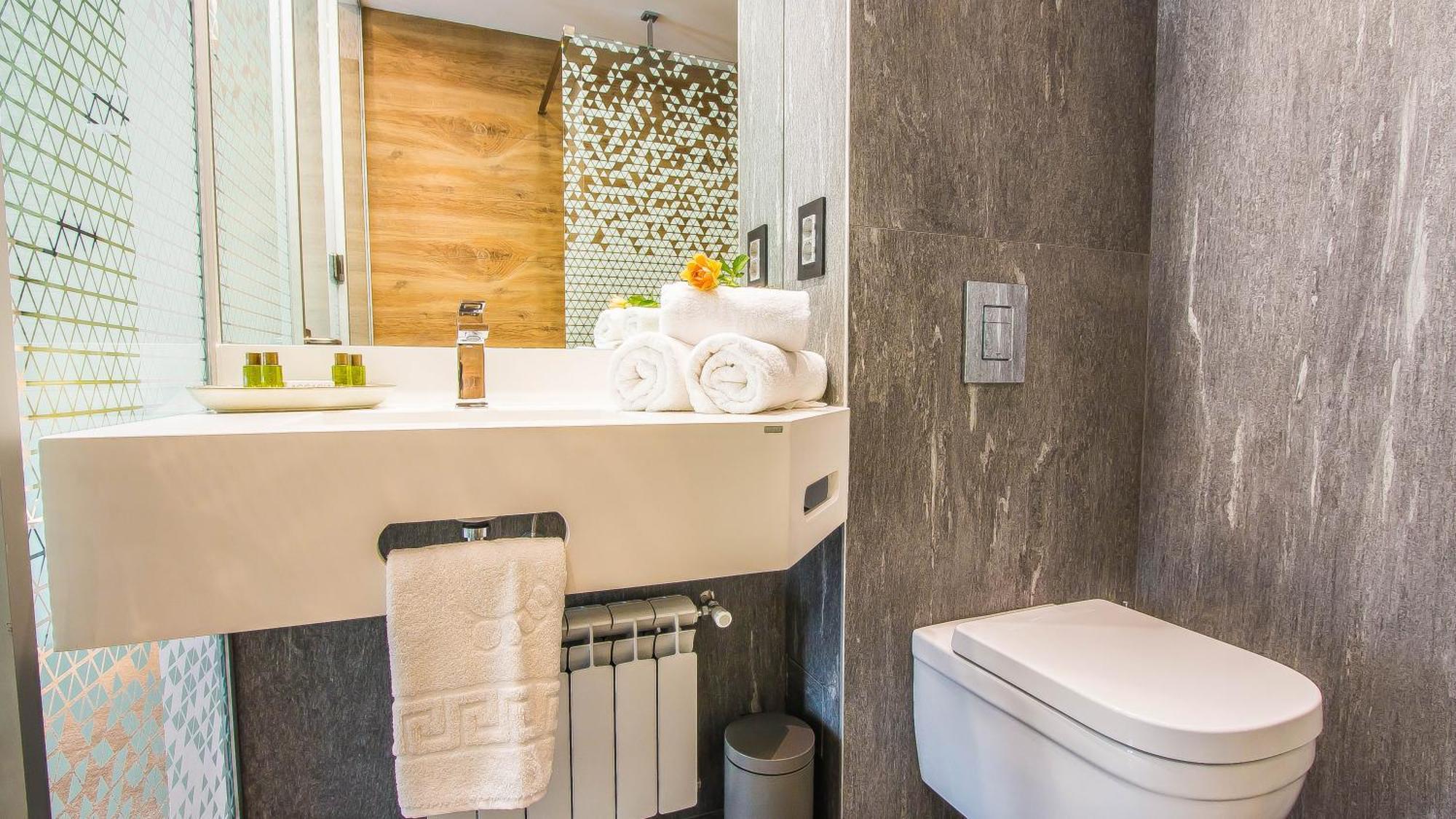 Central Carol Aparthotel 2 Букурещ Екстериор снимка
