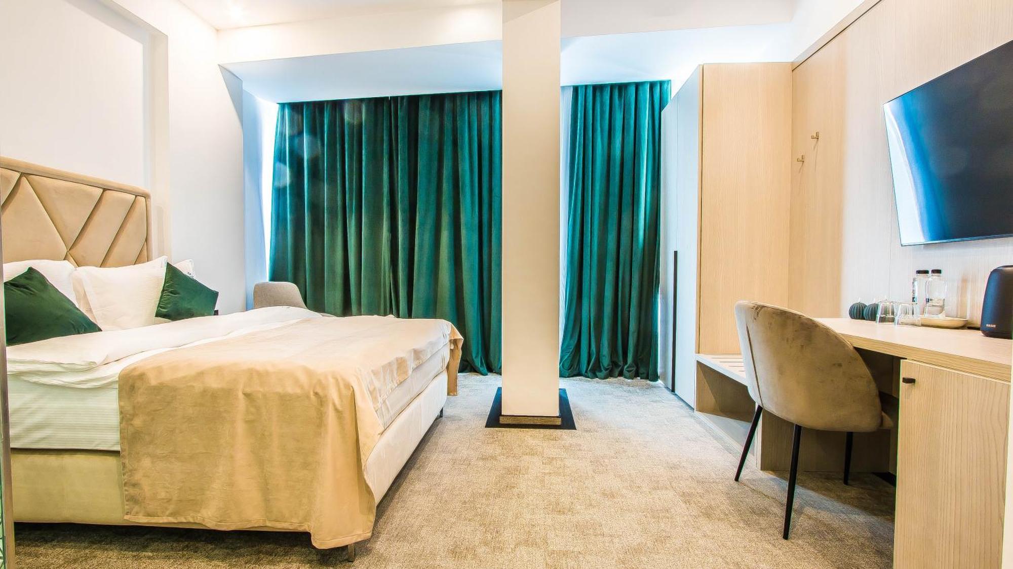 Central Carol Aparthotel 2 Букурещ Екстериор снимка