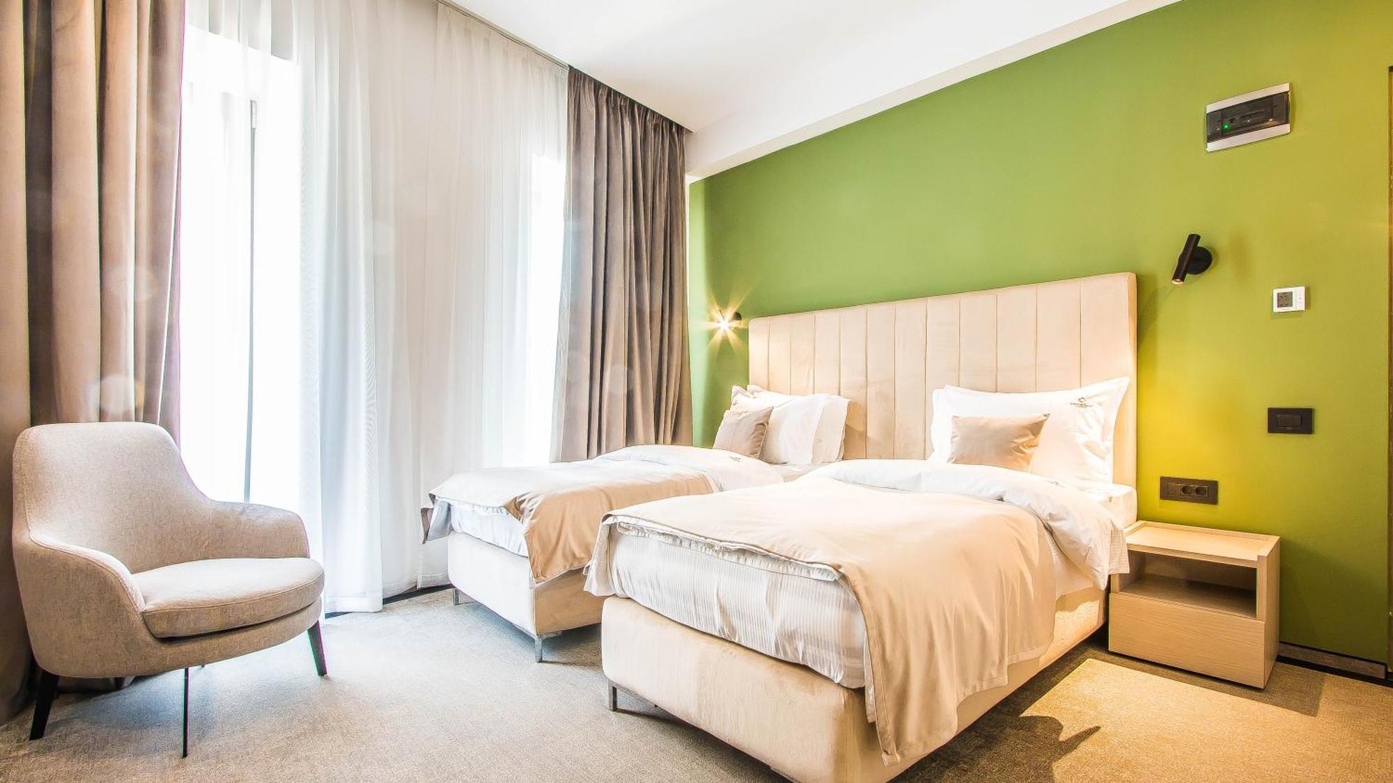 Central Carol Aparthotel 2 Букурещ Екстериор снимка