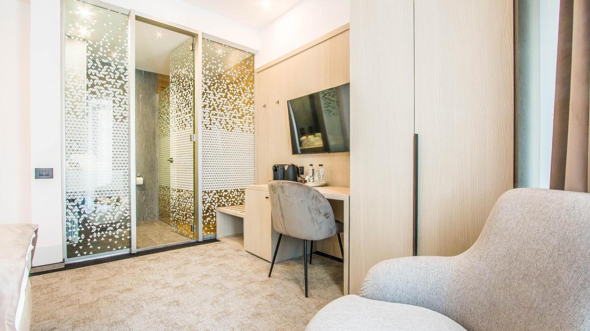 Central Carol Aparthotel 2 Букурещ Екстериор снимка