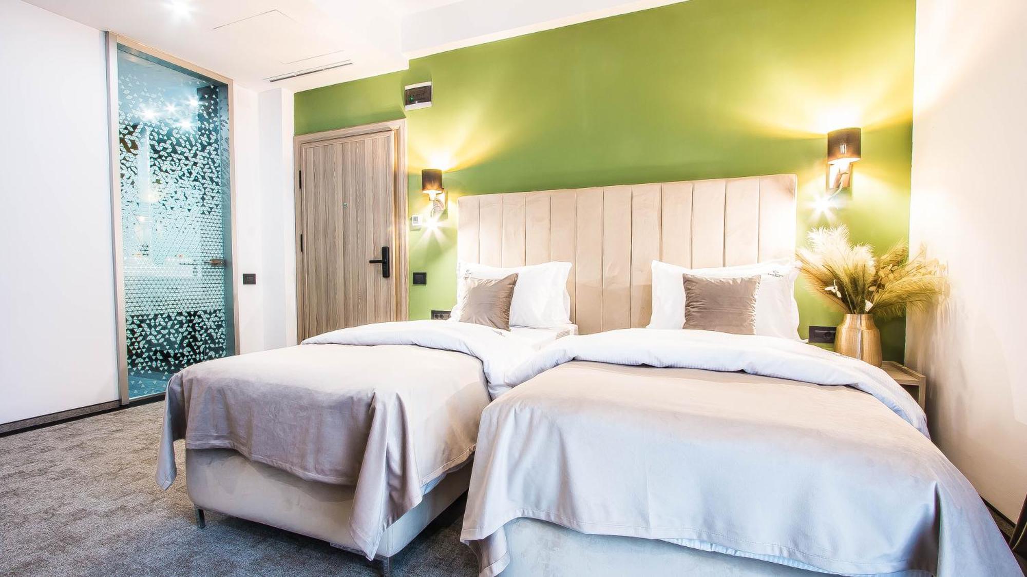 Central Carol Aparthotel 2 Букурещ Екстериор снимка